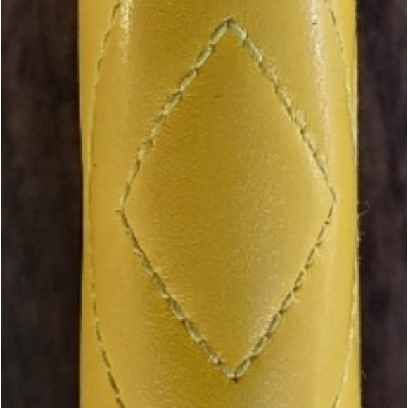 Authentic Gucci Yellow Leather Wallet - Picture 7 of 12
